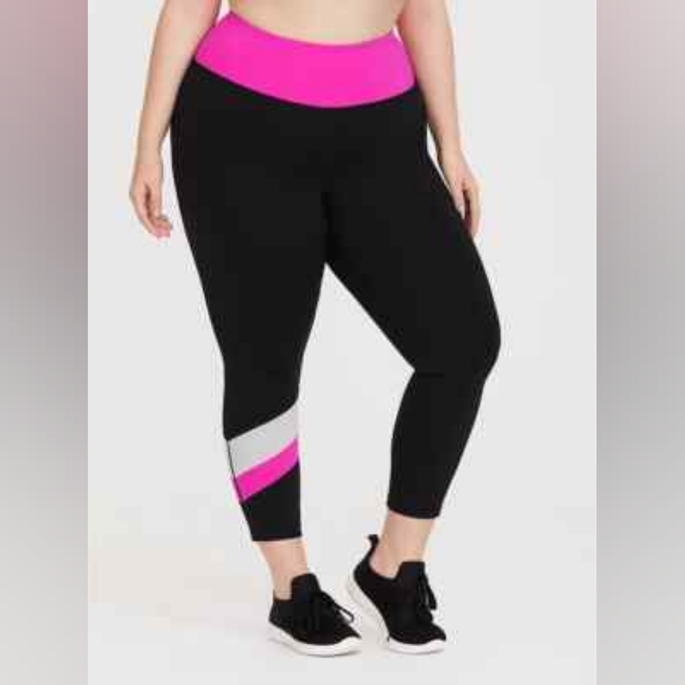 Torrid Cropped Active Legging Black Pink White Colorblock Size 3
